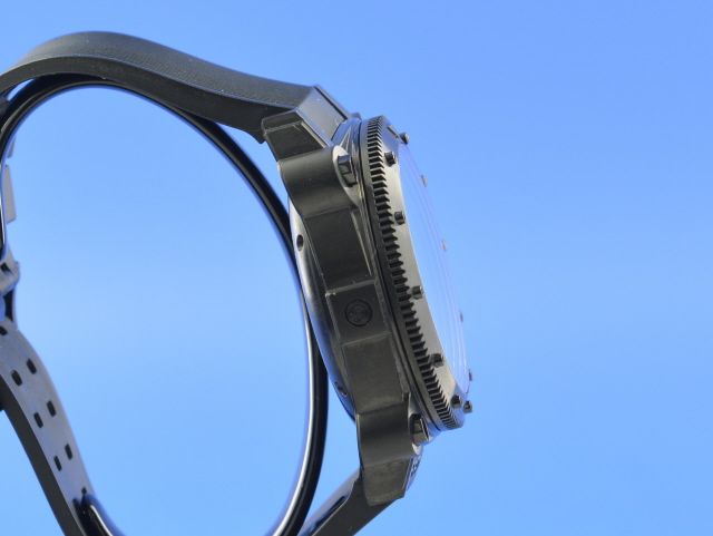 Hamilton Khaki Below Zero