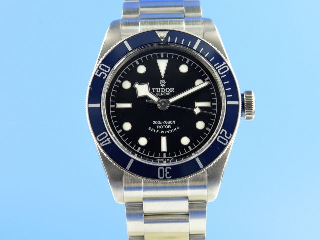 Tudor Heritage Black Bay