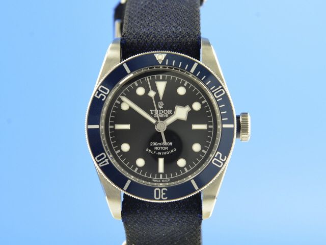 Tudor Heritage Black Bay