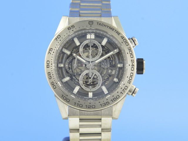 TAG Heuer Carrera Calibre Heuer 01