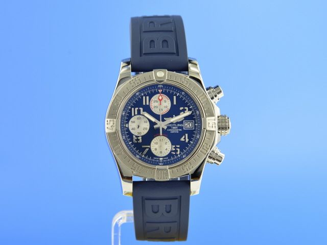 Breitling Avenger II Chronograph