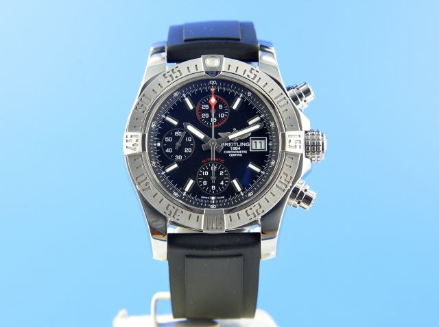 Breitling Avenger II  Chronograph