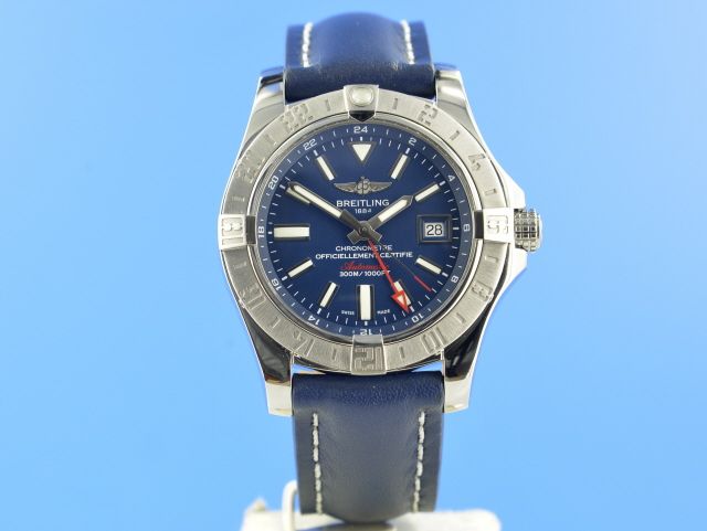 Breitling Avenger II GMT