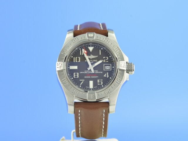 Breitling Avenger II Seawolf Automatik