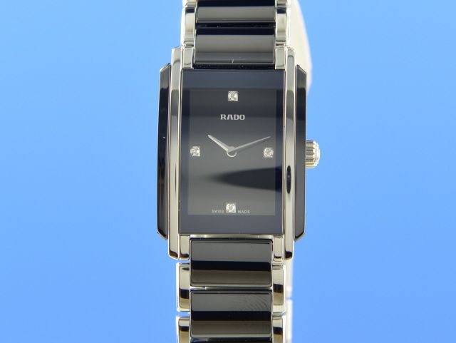 Rado Integral Diamonds