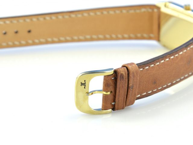 Jaeger LeCoultre Reverso Classic Medium 18K Gold