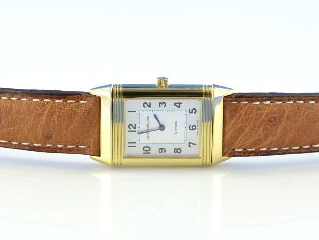 Jaeger LeCoultre Reverso Classic Medium 18K Gold