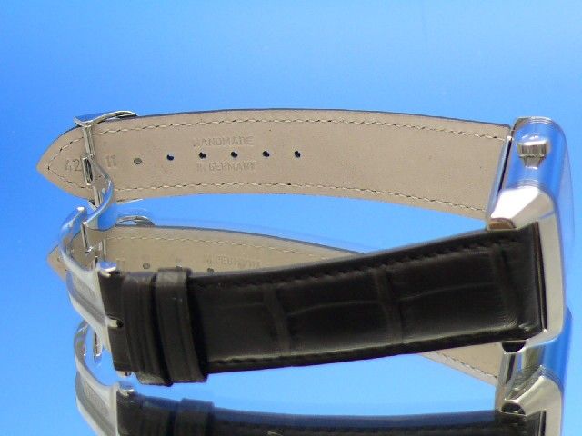 Jaeger-LeCoultre Reverso Grande Date