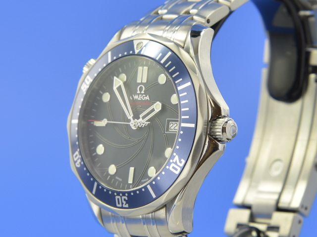 Omega Seamaster Diver 300M James Bond 2006 Limited