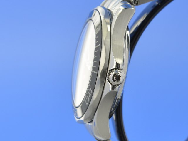 Omega Seamaster Diver 300M 50th Anniversary James Bond Edition