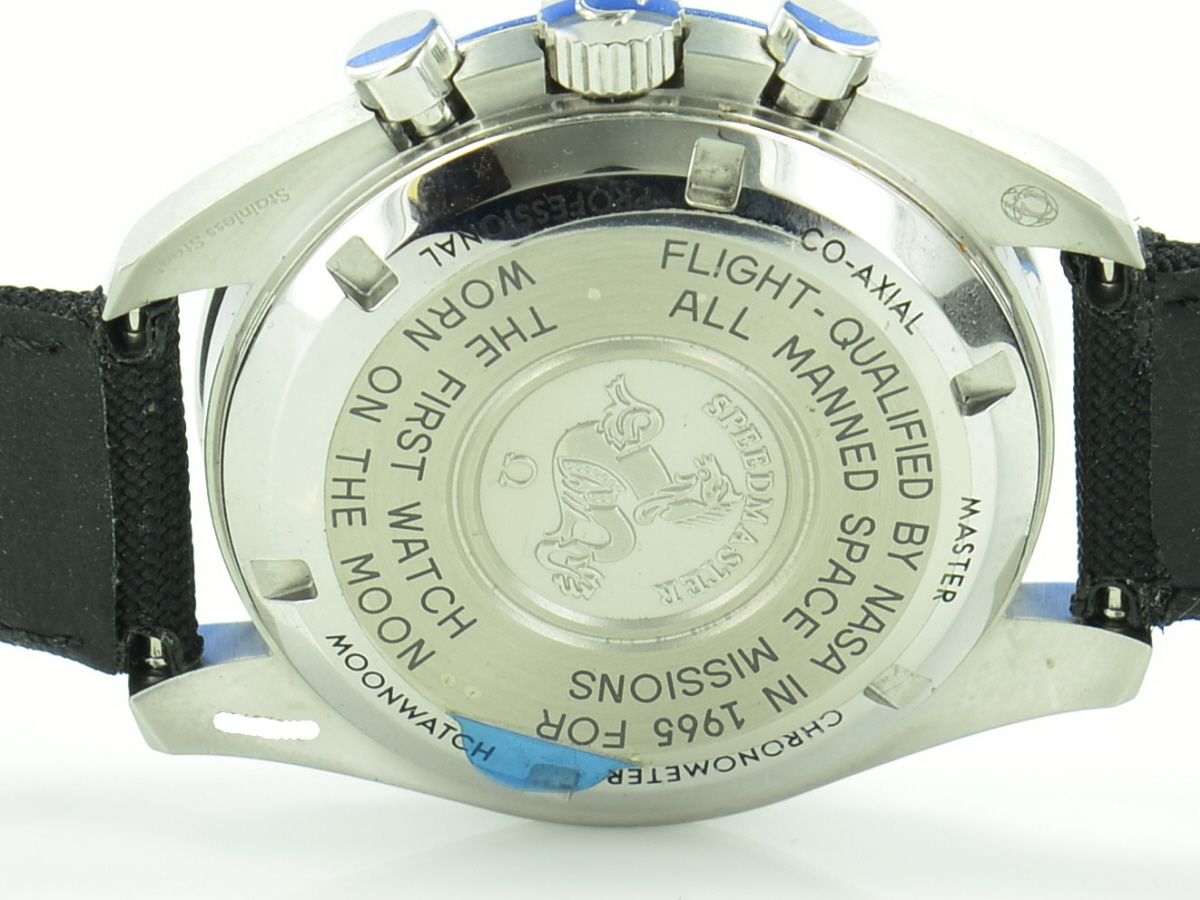 Omega Speedmaster Moonwatch 31032425001002