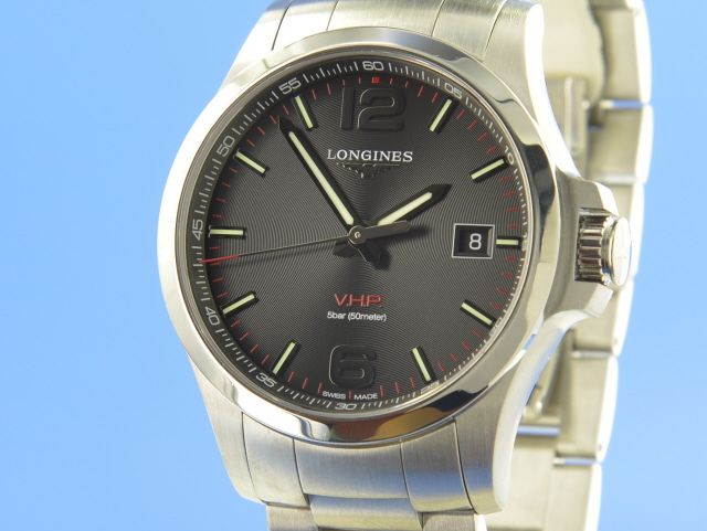 Longines Conquest V.H.P.  Ewiger Kalender