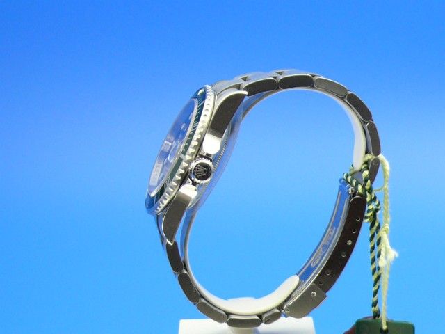 Rolex Submariner 16610 LV aus 04/2010