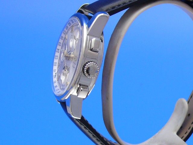 Longines Conquest Vollkalender Chronograph