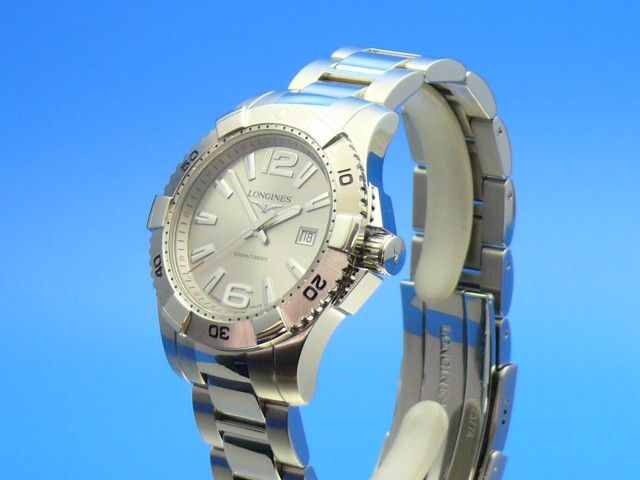 Longines HydroConquest