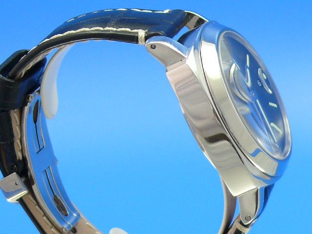 Officine Panerai Luminor Marina