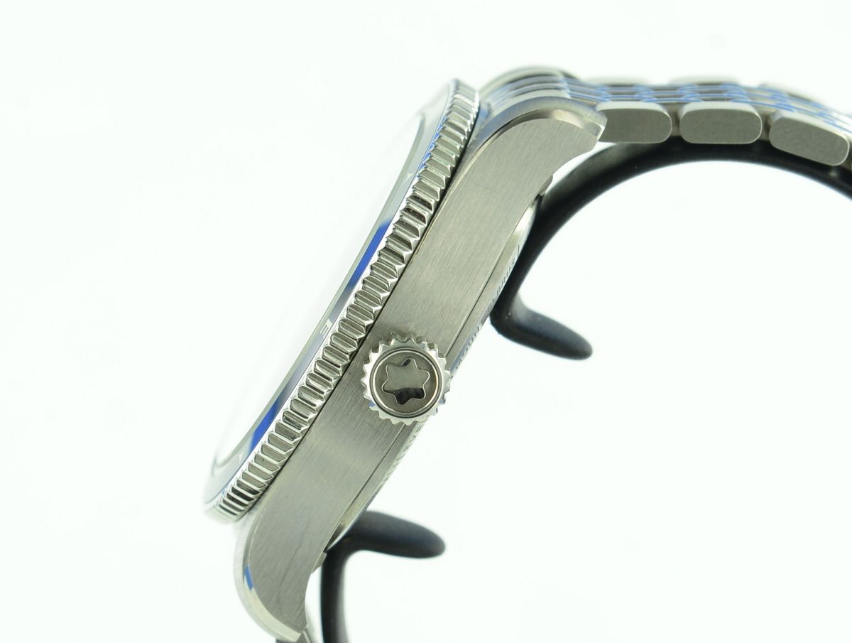 Montbalnc 1858 Geosphere Blue Date World Time