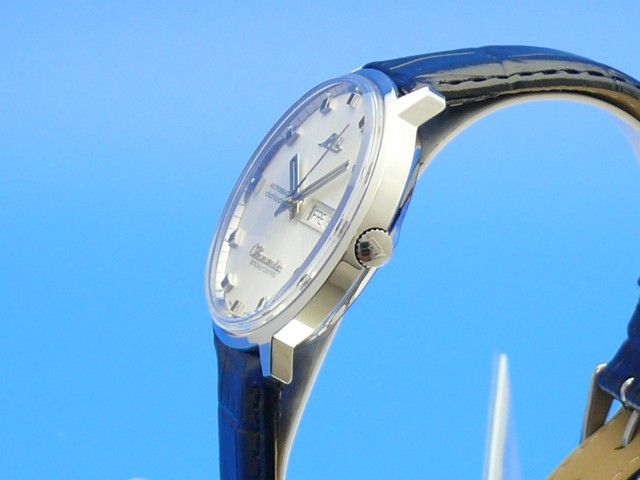 MIDO Commander Chronometer Day-Date