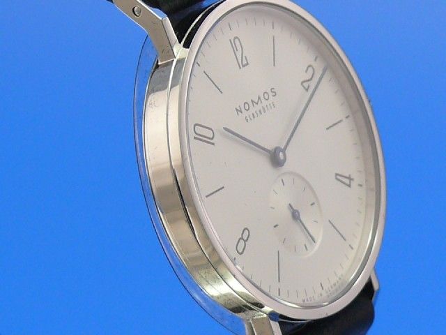 Nomos Tangente aus Mai 2014 NP.1320