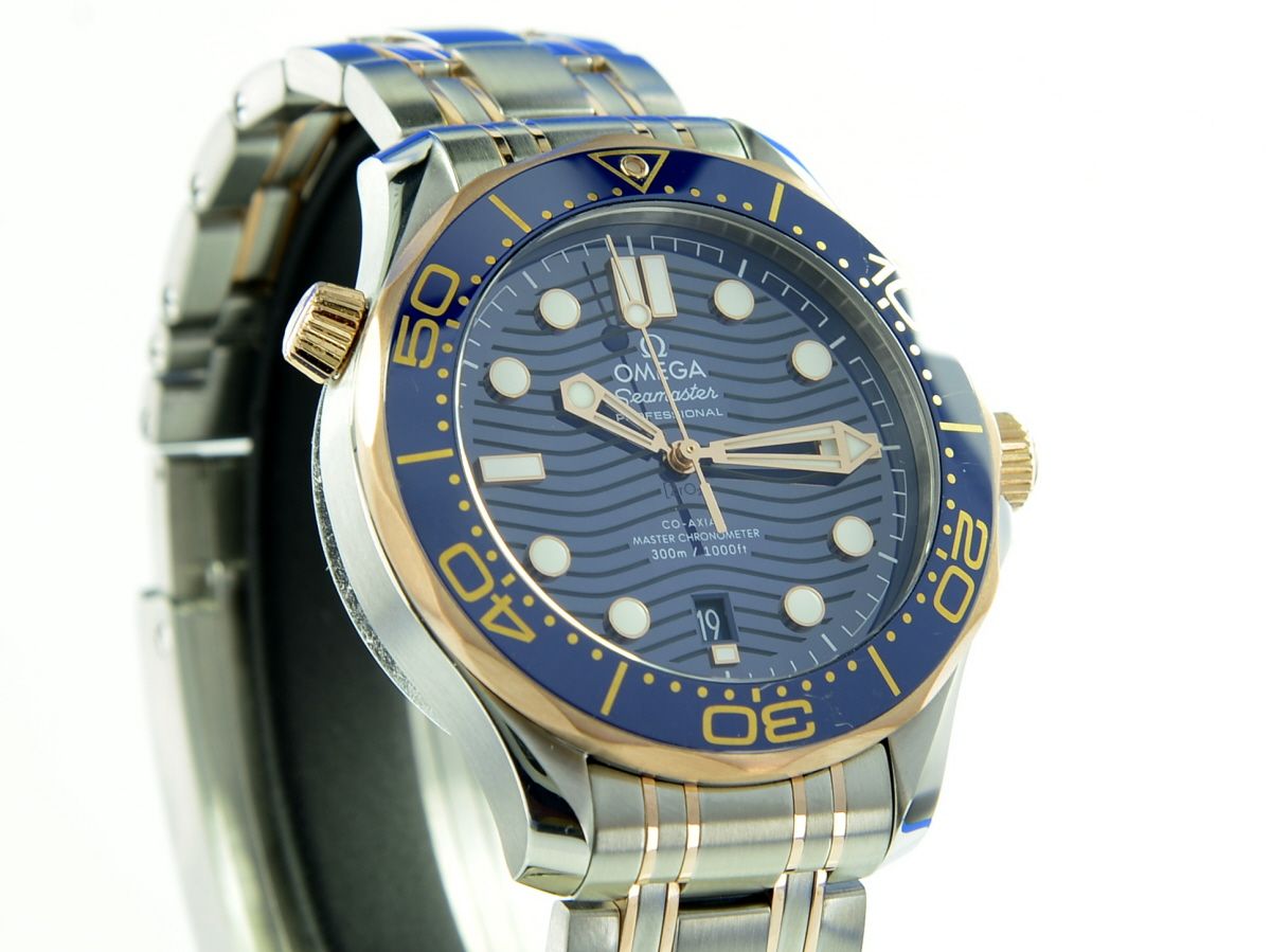 Omega Seamaster Diver 300M Master Chronometer Stahl/Sedangold