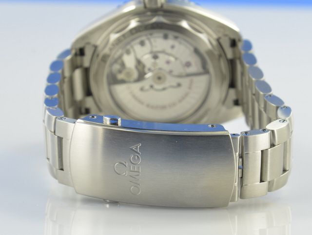 Omega Seamaster Planet Ocean 600M Co-Axial Master Chronometer