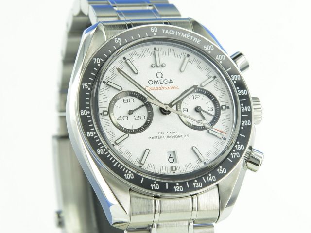 Omega Speedmaster Racing Master Chronometer