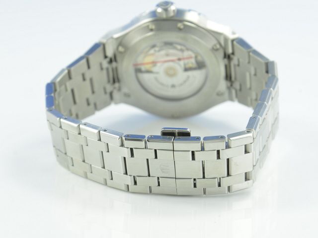 Maurice Lacroix Aikon Automatic 42mm