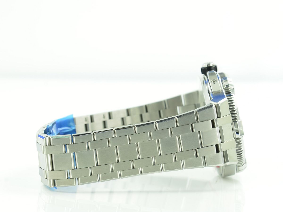 Maurice Lacroix Aikon Venturer GMT 43mm