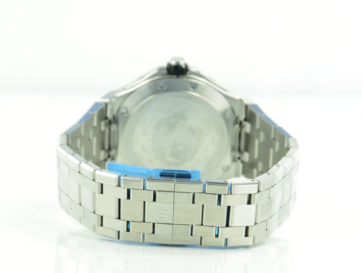 Maurice Lacroix Aikon Venturer GMT 43mm