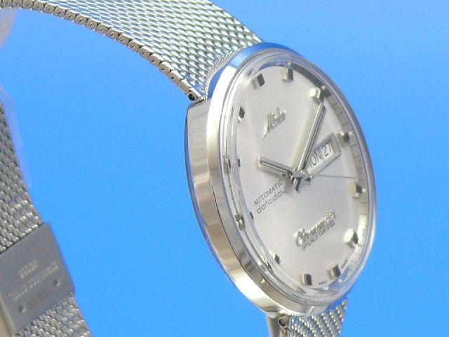 Mido Commander Chronometer