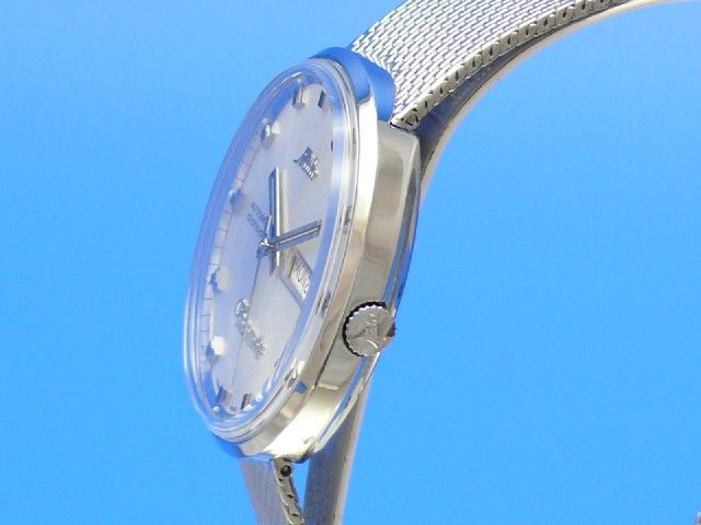 Mido Commander Chronometer