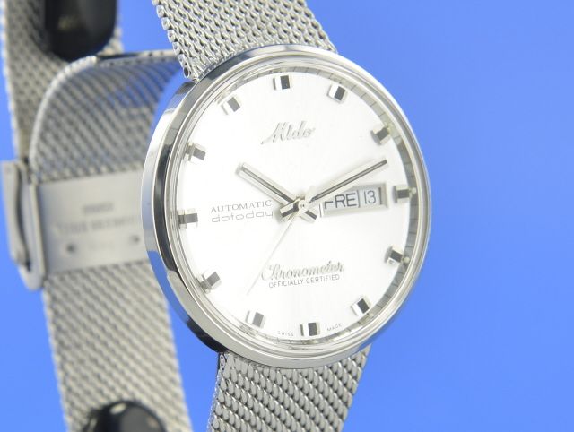 Mido Commander Chronometer