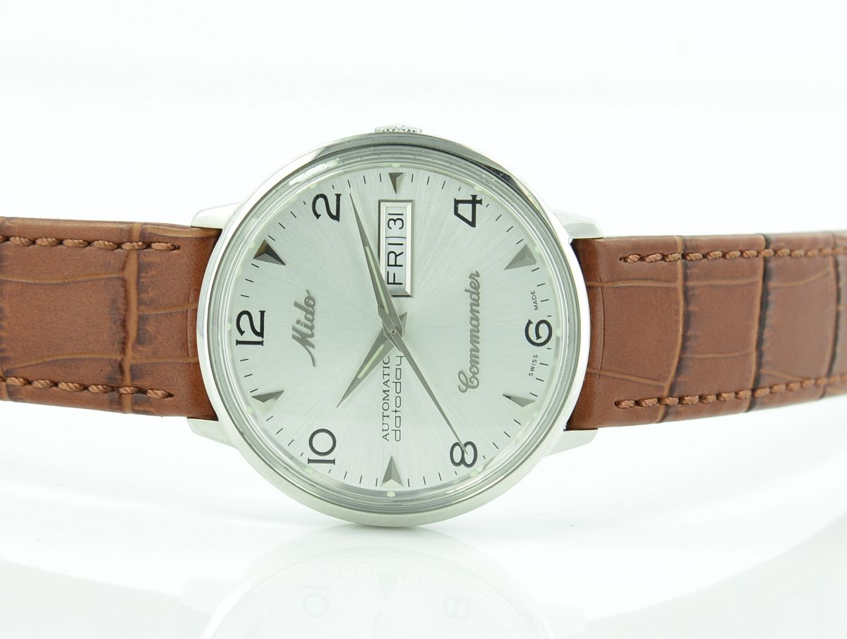 Mido Commander Day Date 8419