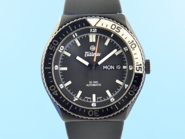 Tutima Military DI 300 Black Dial