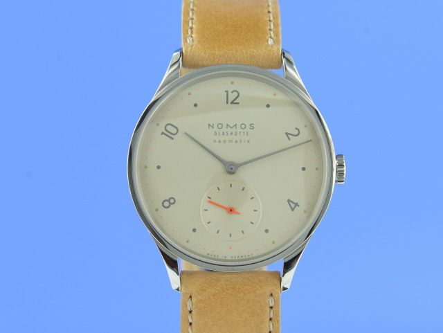 Nomos Minimatik champagner