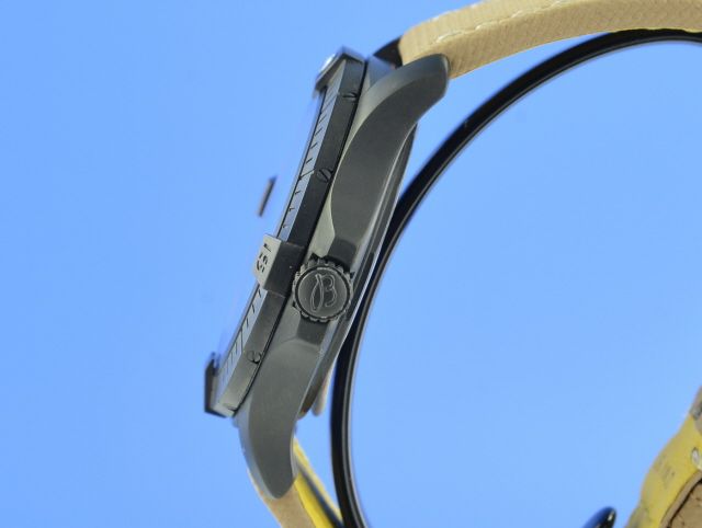 Breitling Avenger Automatic Gmt 45 Night Mission Faltschliee