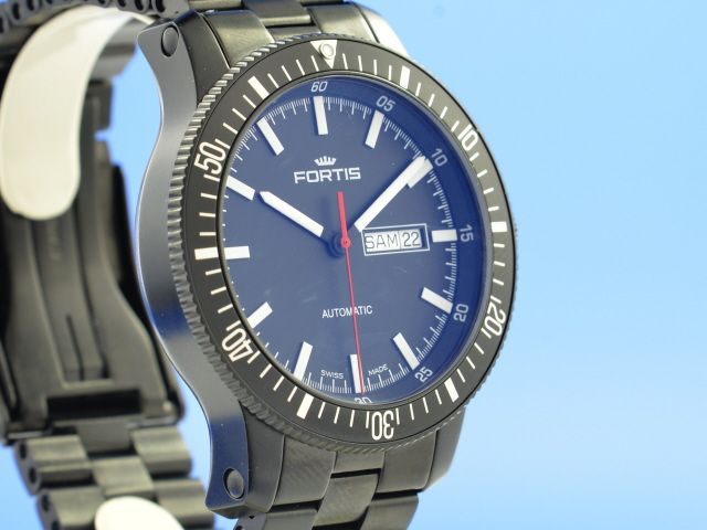 Fortis B-42 Monolith Day/Date