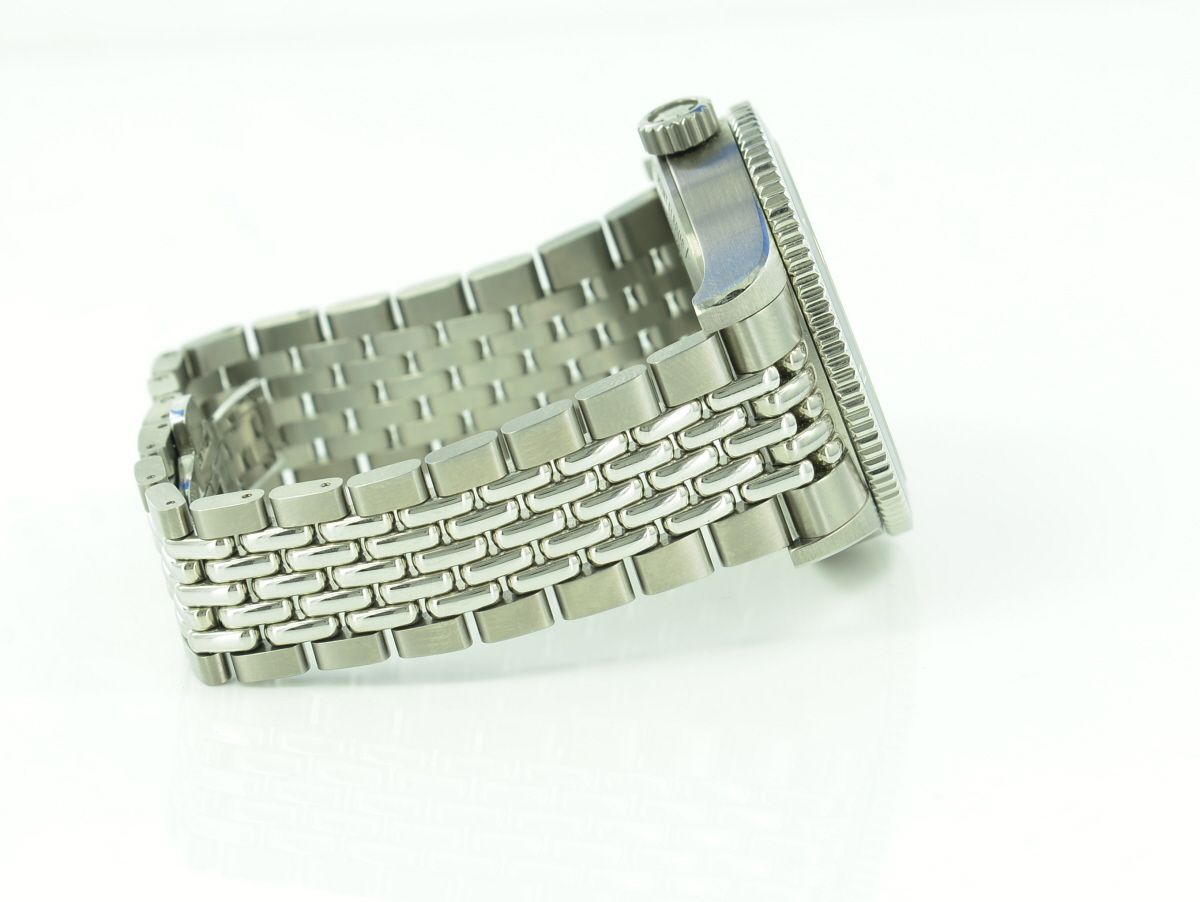 Montbalnc 1858 Geosphere Blue Date World Time