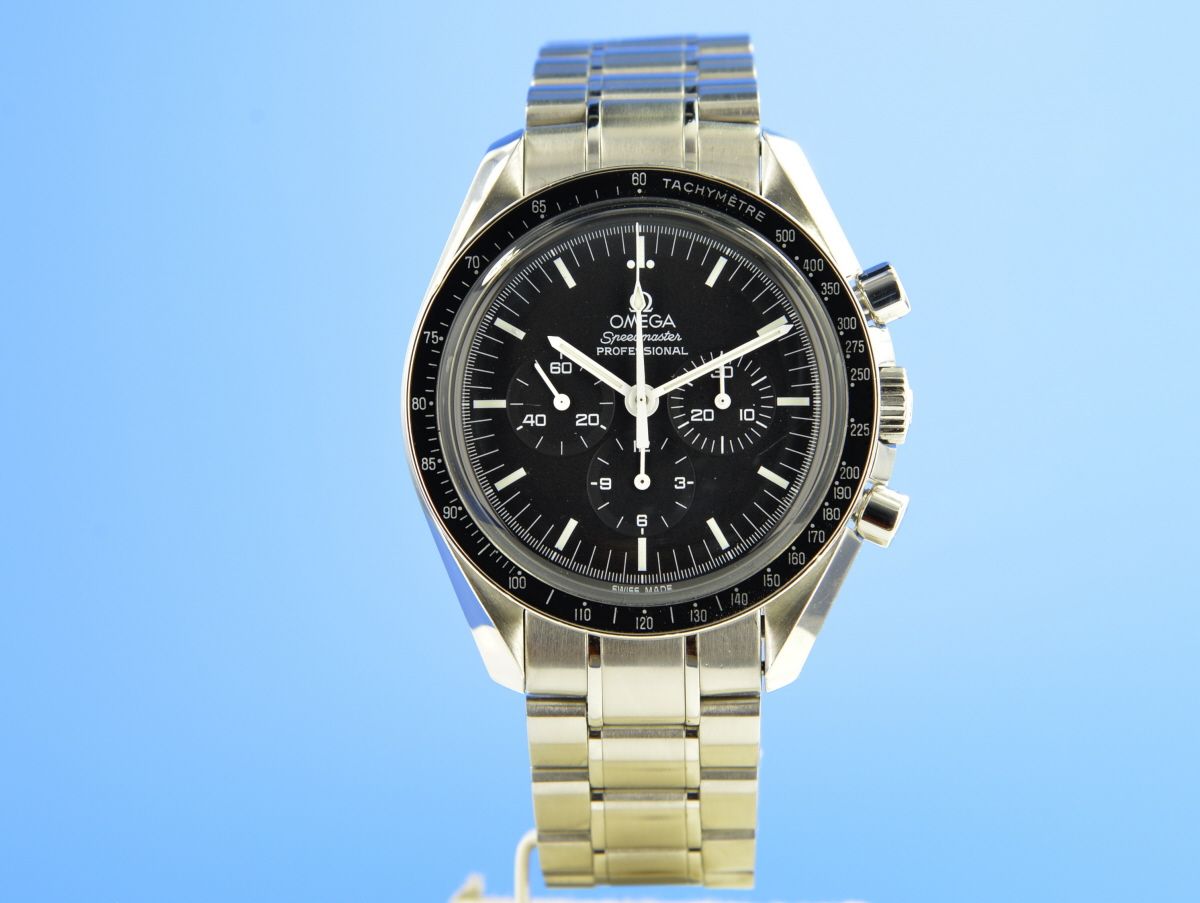 Omega Speedmaster Moonwatch