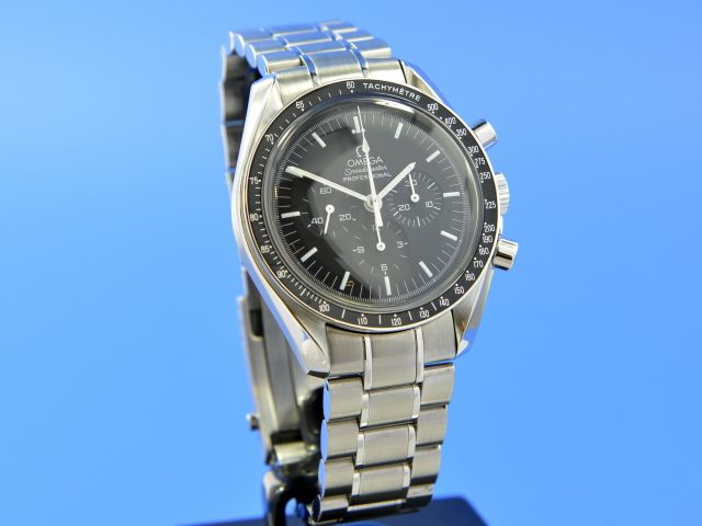 Omega Speedmaster Moonwatch
