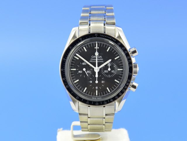 Omega Speedmaster Moonwatch