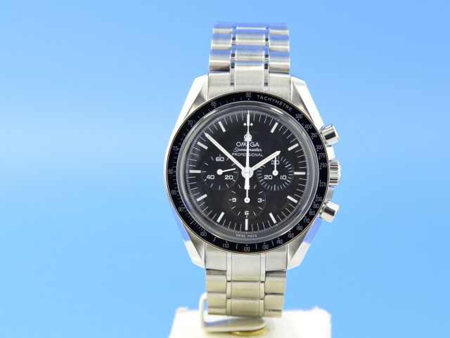 Omega Speedmaster Moonwatch