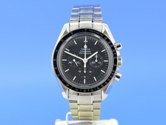 Omega Speedmaster Moonwatch