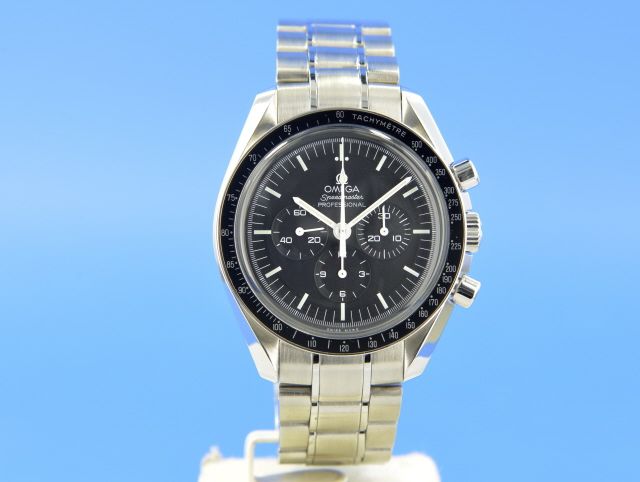 Omega Speedmaster Moonwatch
