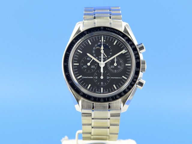 Omega Speedmaster Moonwatch Professional Chronograph