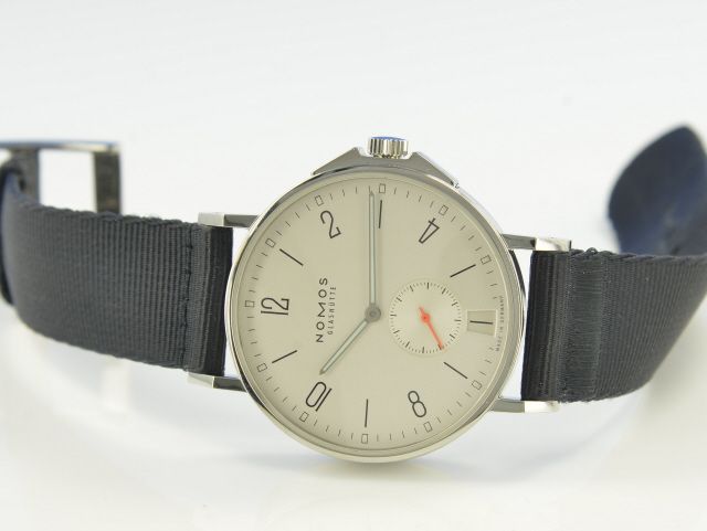 NOMOS Glashtte Ahoi Datum