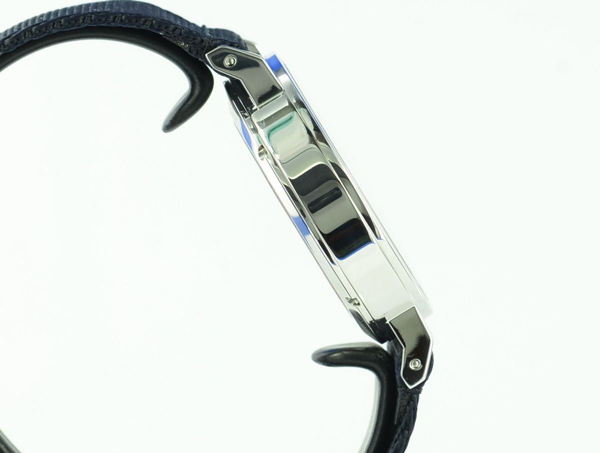 NOMOS Glashtte Ahoi Datum Glasboden