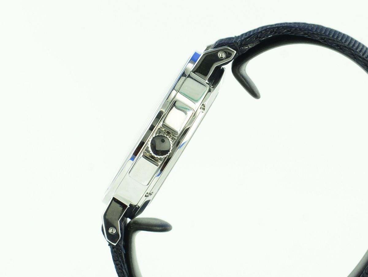 NOMOS Glashtte Ahoi Datum Glasboden