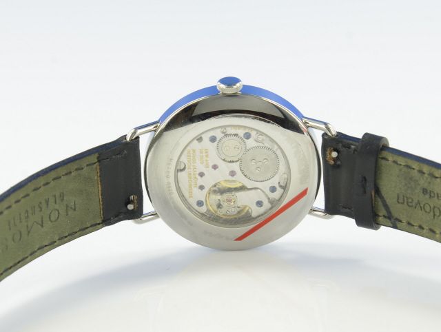 NOMOS Metro Gangreserve