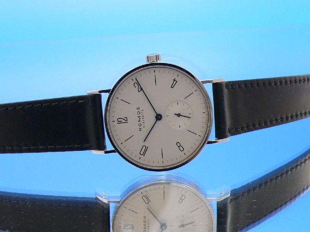 NOMOS Tangente aus 11/2013 unget. UVP*1280